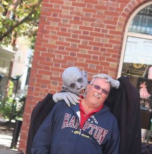 Meet your Posher, John